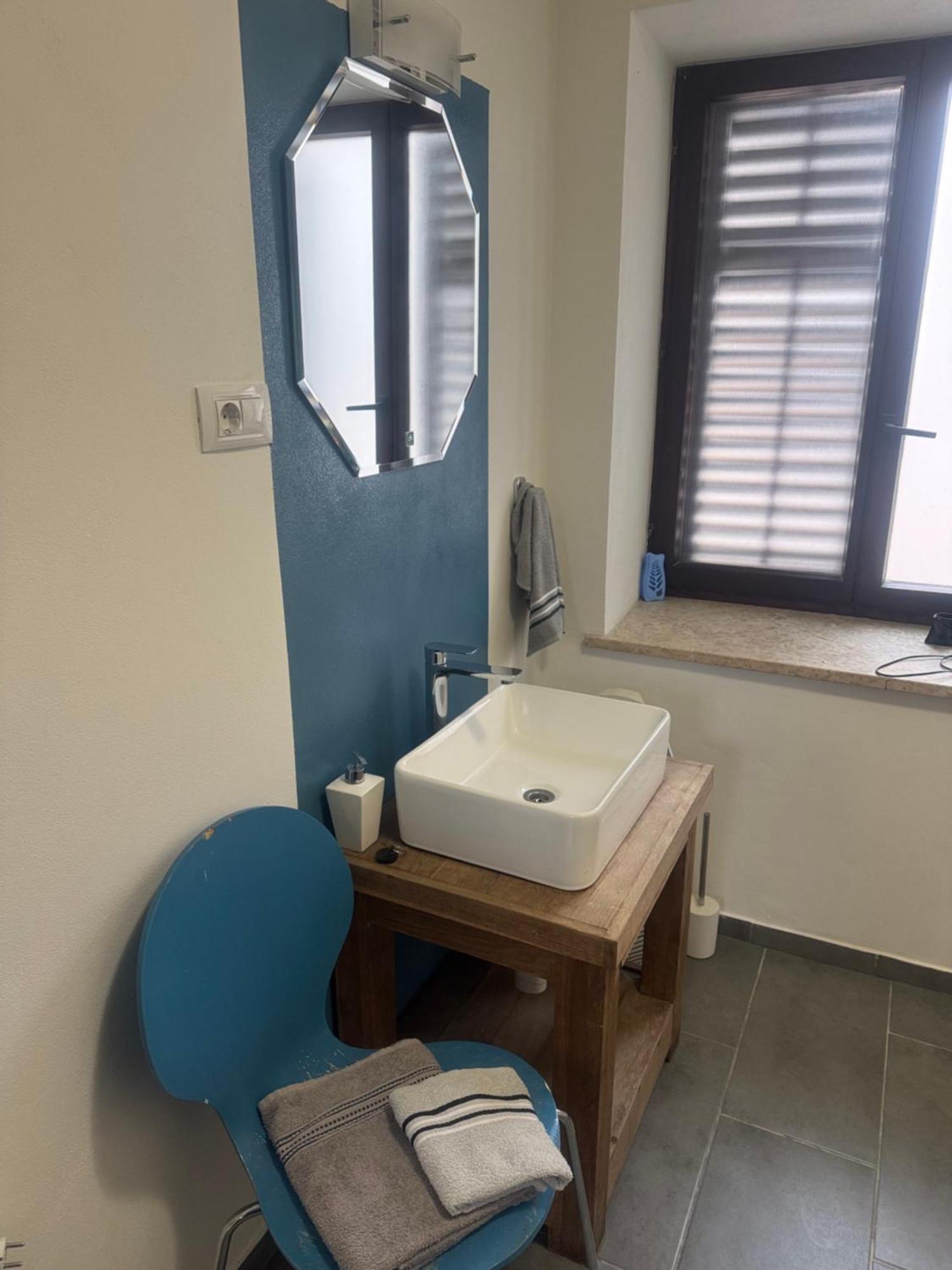 Old Square House - Hisa Na Starem Trgu Apartment Толмин Екстериор снимка