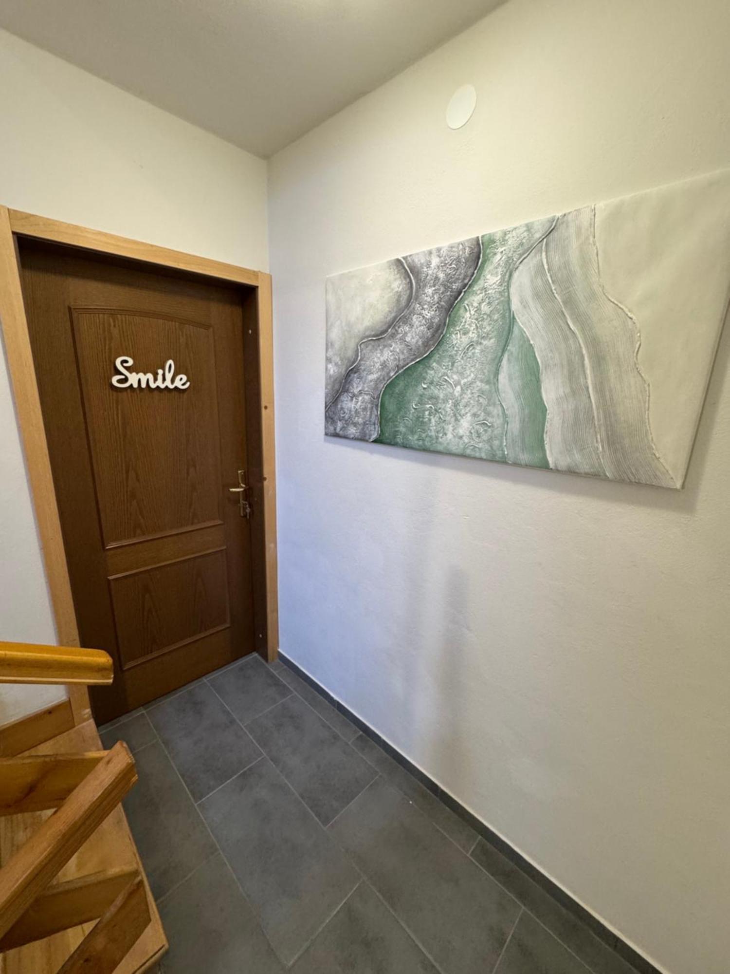 Old Square House - Hisa Na Starem Trgu Apartment Толмин Екстериор снимка